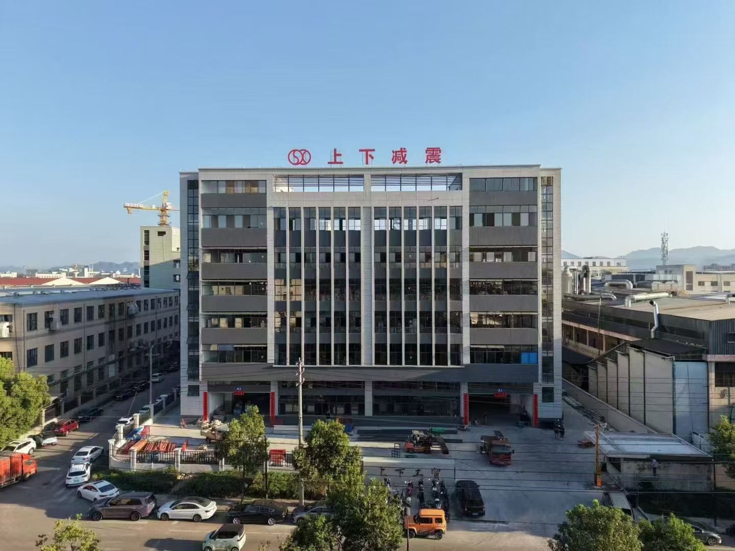 انفجاری! یک کارخانه شش طبقه جدید 18000 ㎡ رونمایی شد!